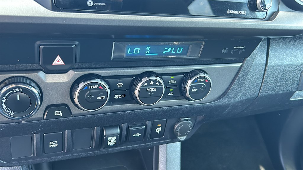 Thumbnail: 2021 Toyota Tacoma - 22