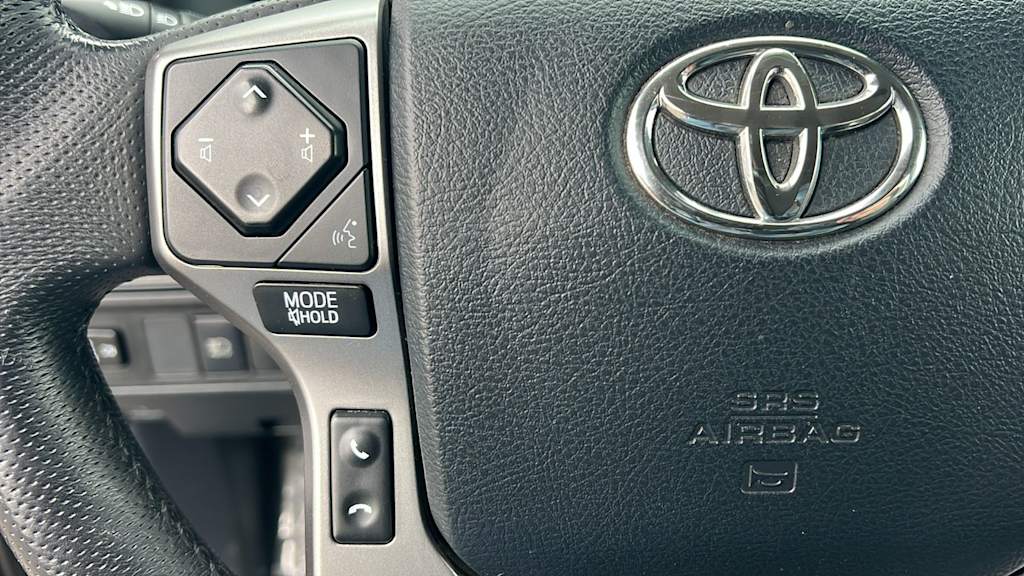 Thumbnail: 2019 Toyota Tacoma - 18