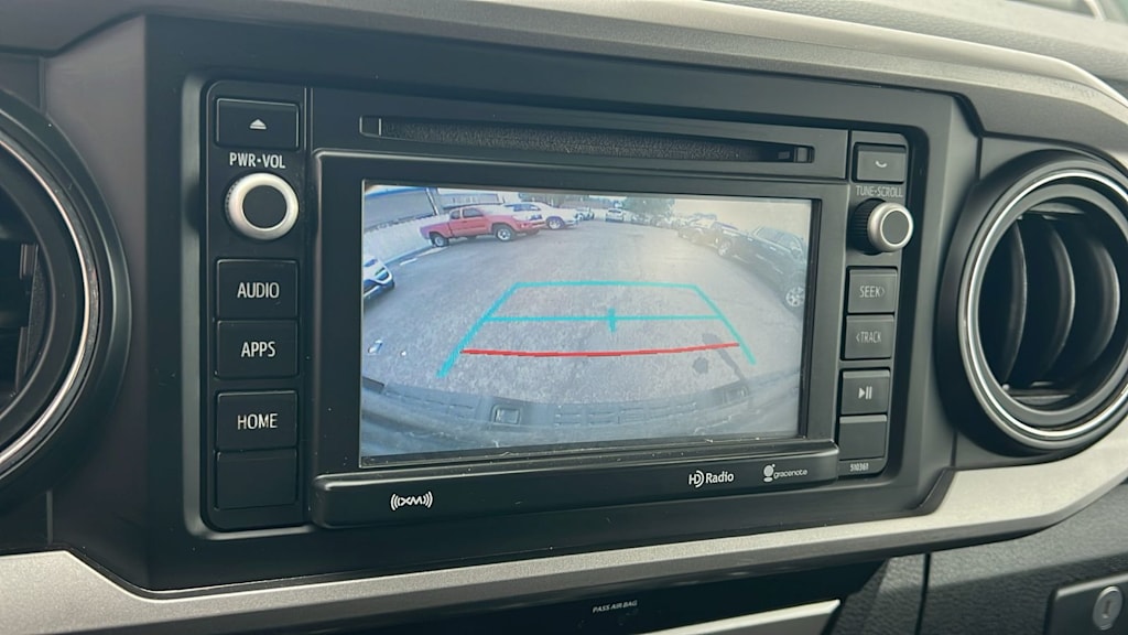 Thumbnail: 2019 Toyota Tacoma - 17