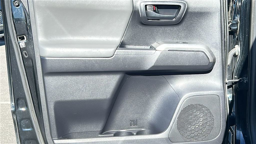 Thumbnail: 2019 Toyota Tacoma - 28