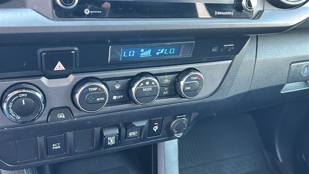 Thumbnail: 2021 Toyota Tacoma - 23