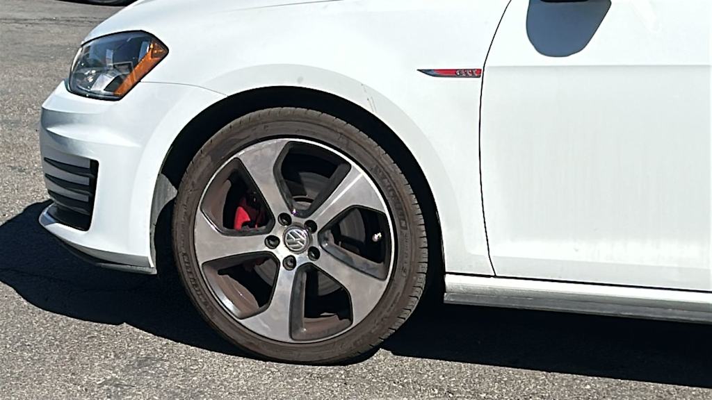 Thumbnail: 2017 Volkswagen Golf - 7
