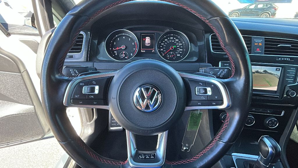 Thumbnail: 2017 Volkswagen Golf - 6