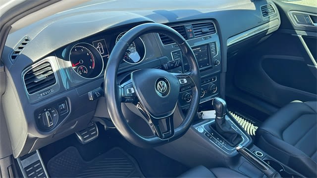 2017 Volkswagen Golf Alltrack SEL 2