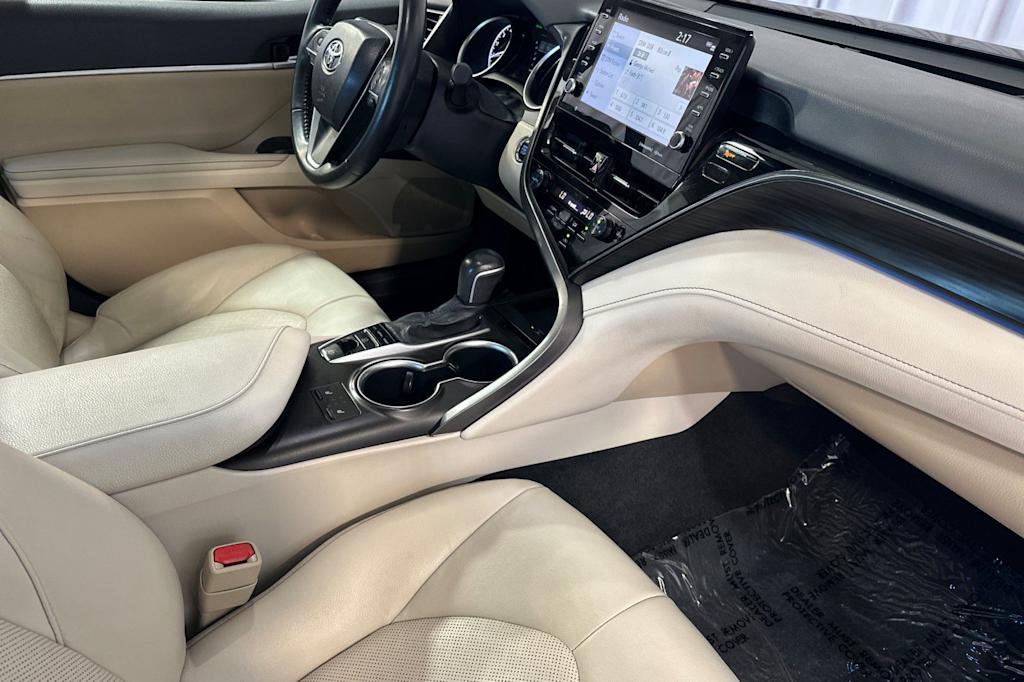 Thumbnail: 2024 Toyota Camry - 11
