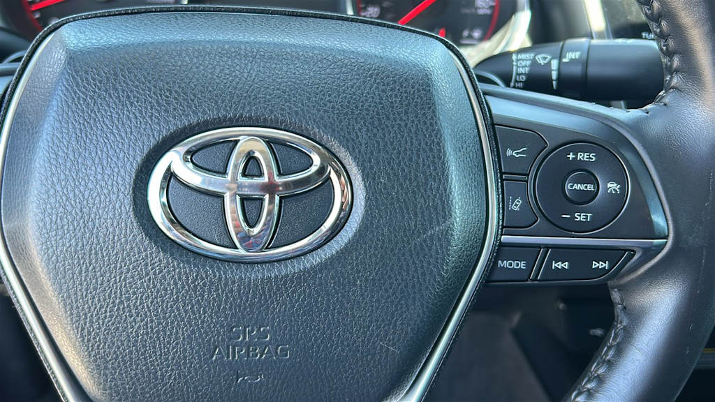 Thumbnail: 2020 Toyota Camry - 26