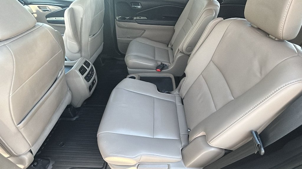 Thumbnail: 2020 Honda Pilot - 12
