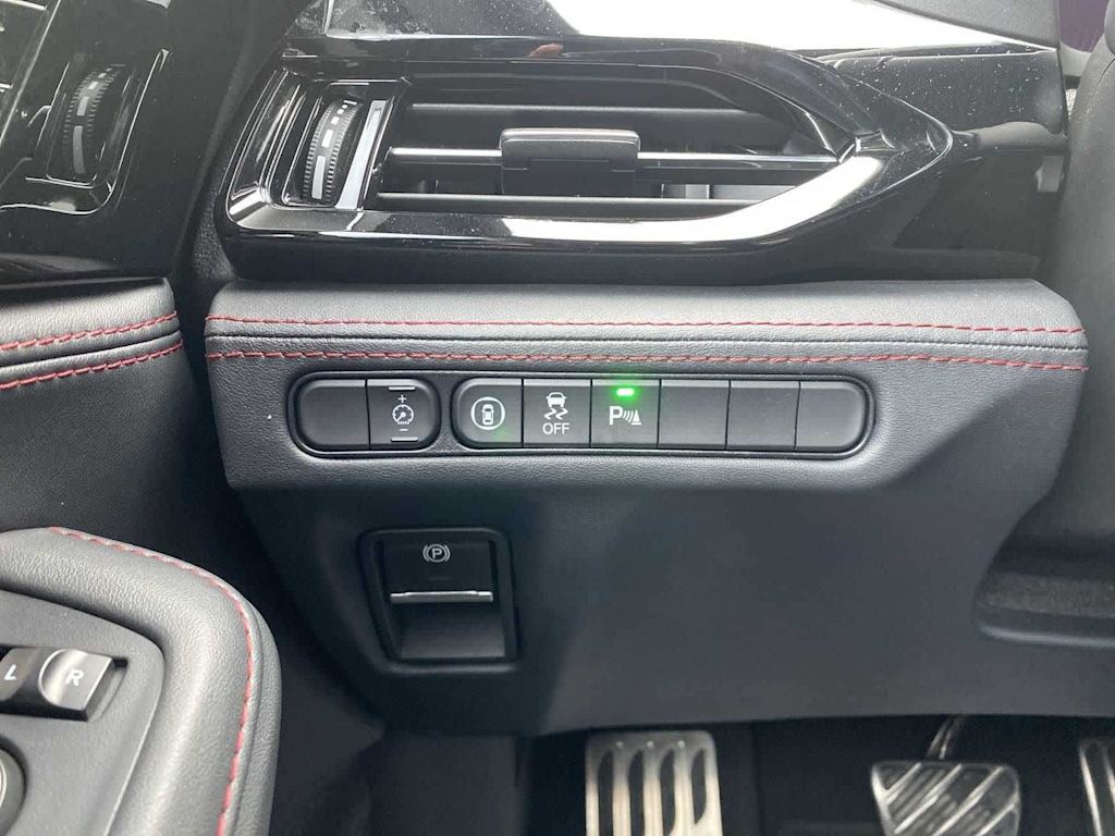 Thumbnail: 2022 Acura MDX - 32