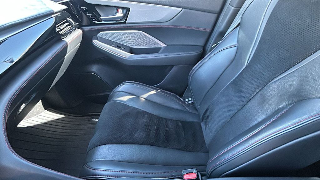 Thumbnail: 2022 Acura MDX - 9