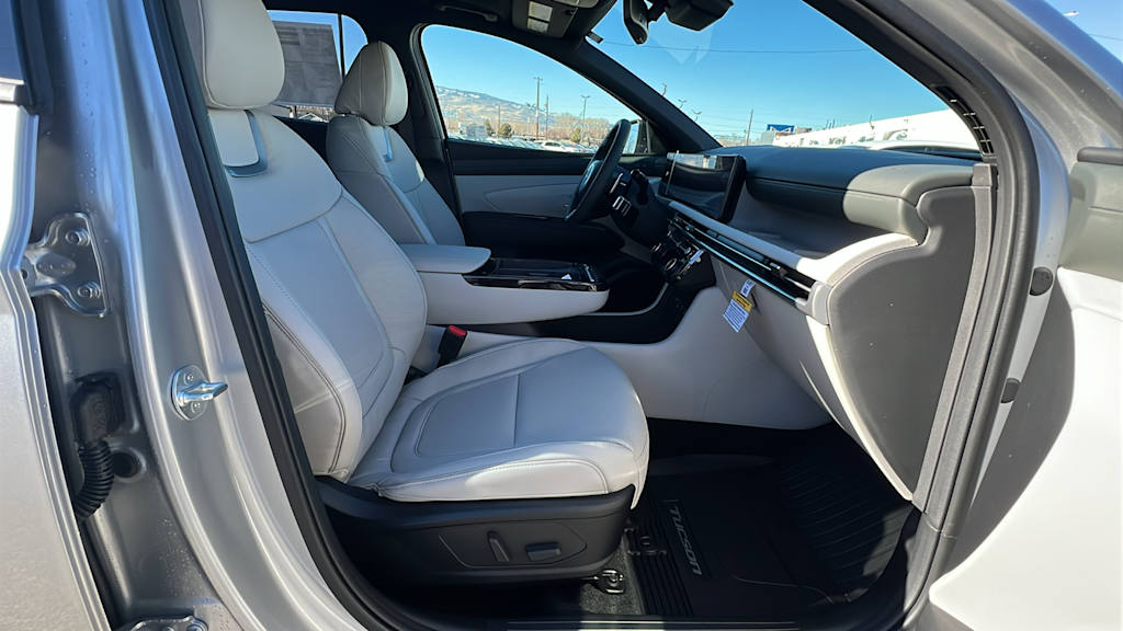 2025 Hyundai Tucson Limited 12