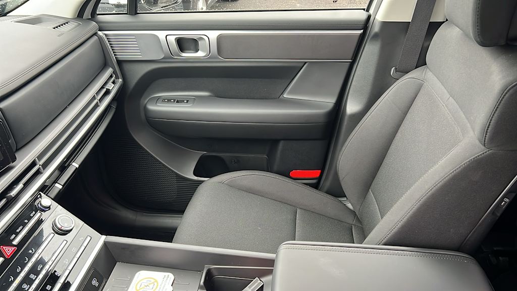 Thumbnail: 2025 Hyundai Santa Fe - 9