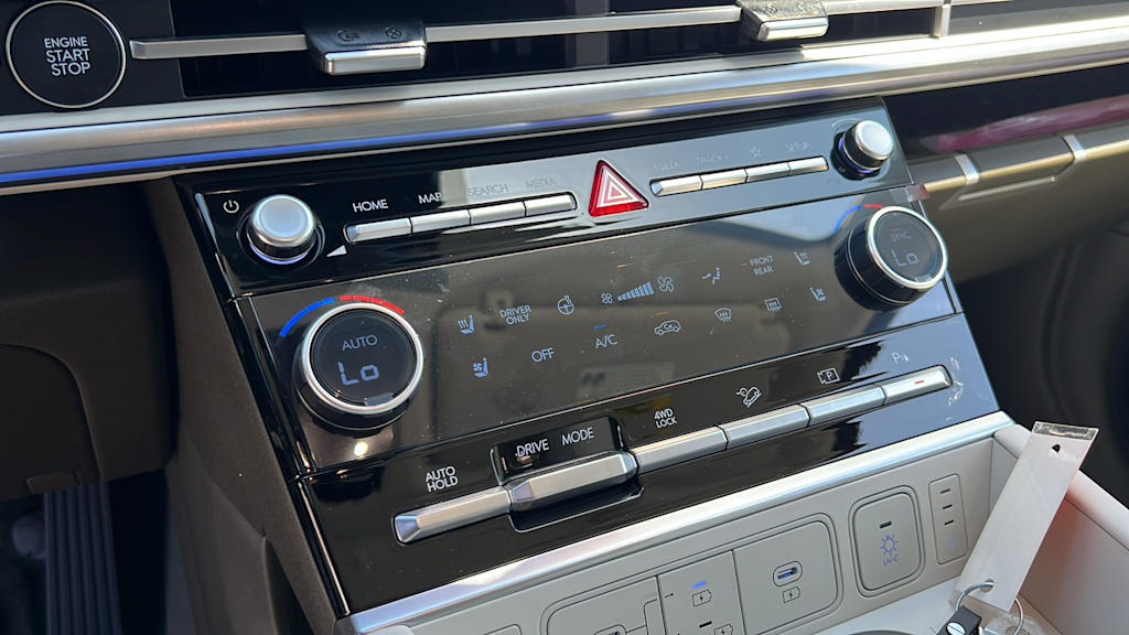 Thumbnail: 2025 Hyundai Santa Fe - 14