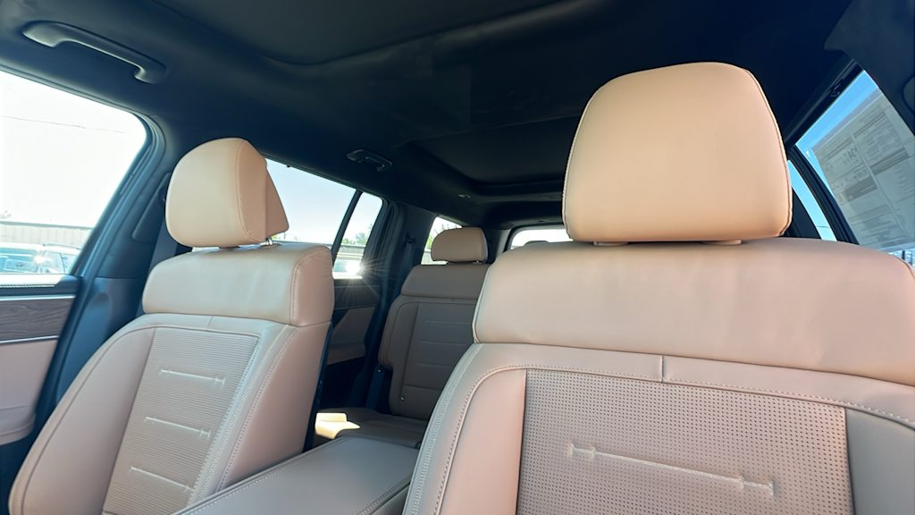 Thumbnail: 2026 Hyundai Santa Fe - 9