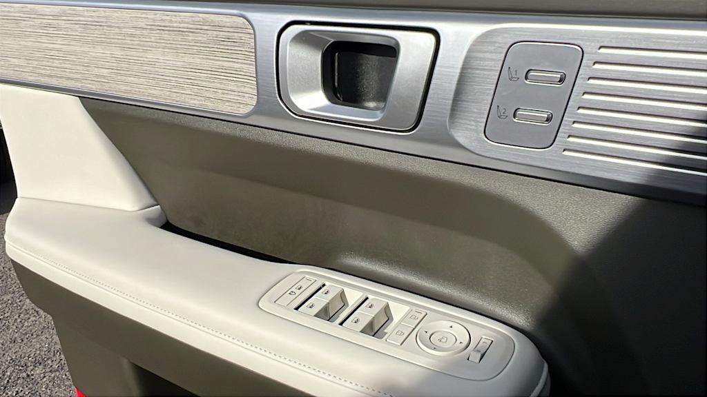 Thumbnail: 2025 Hyundai Santa Fe - 7