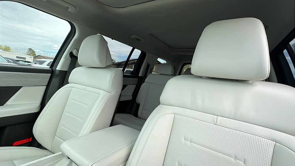 Thumbnail: 2025 Hyundai Santa Fe - 10