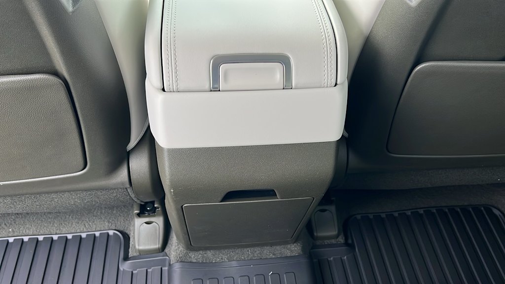 Thumbnail: 2025 Hyundai Santa Fe - 30