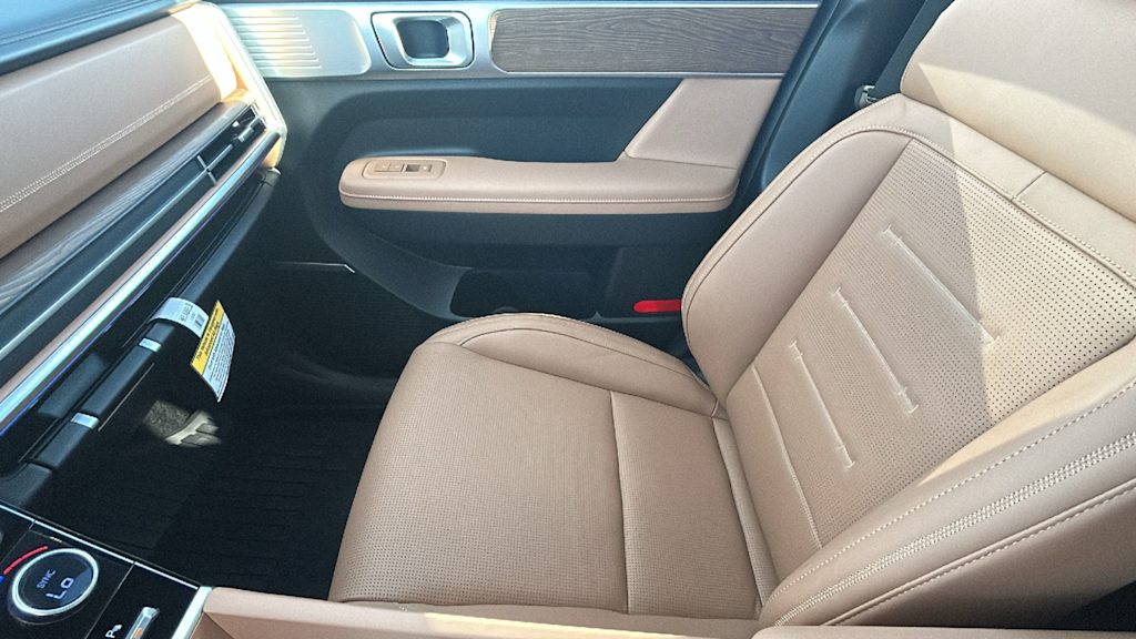 Thumbnail: 2026 Hyundai Santa Fe - 9