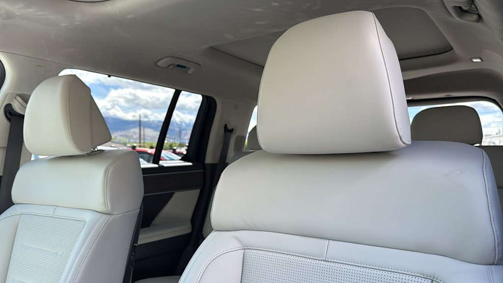 Thumbnail: 2025 Hyundai Santa Fe - 9