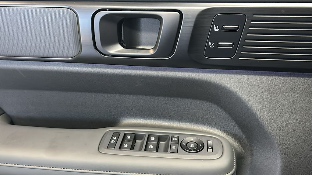 Thumbnail: 2025 Hyundai Santa Fe - 26