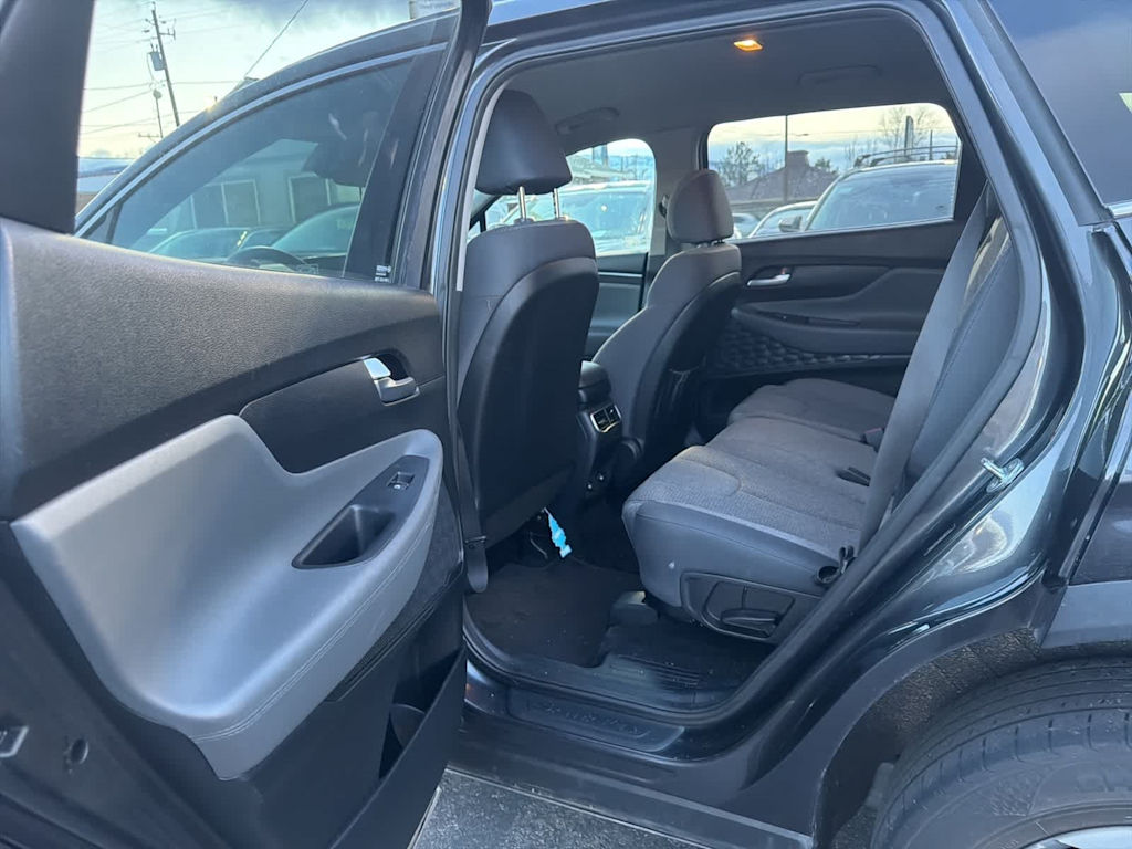 Thumbnail: 2022 Hyundai Santa Fe - 17