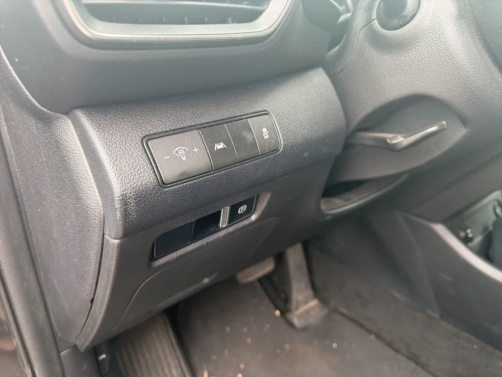 Thumbnail: 2022 Hyundai Santa Fe - 17