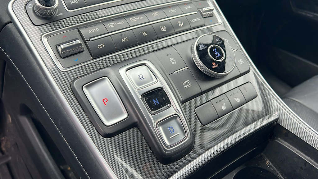 Thumbnail: 2022 Hyundai Santa Fe - 10