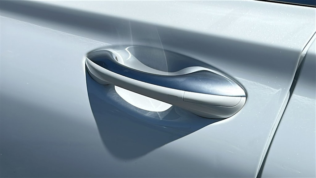 Thumbnail: 2021 Hyundai Santa Fe - 18