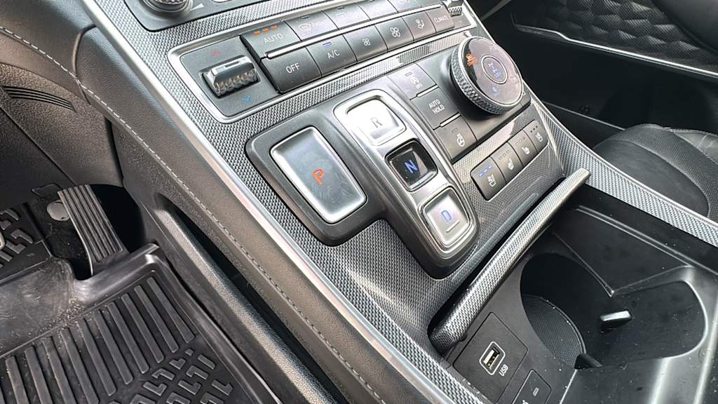 Thumbnail: 2022 Hyundai Santa Fe - 15