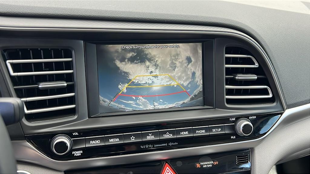 Thumbnail: 2019 Hyundai Elantra - 24