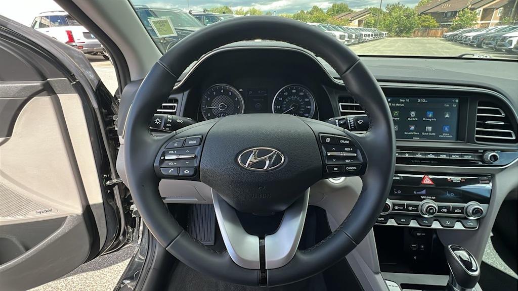Thumbnail: 2019 Hyundai Elantra - 8