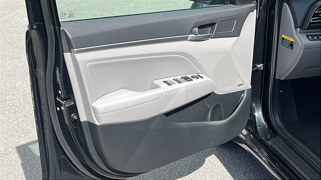 Thumbnail: 2019 Hyundai Elantra - 29