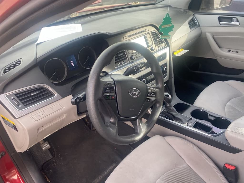 Thumbnail: 2015 Hyundai Sonata - 8