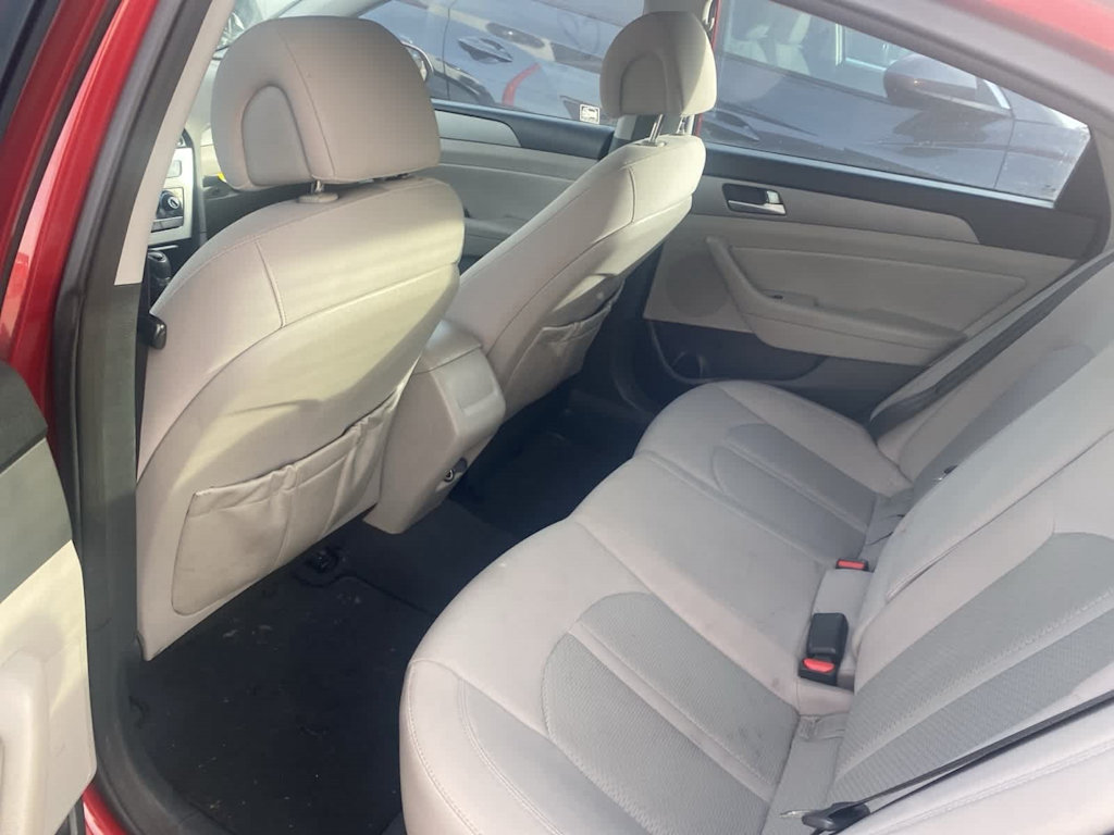 Thumbnail: 2015 Hyundai Sonata - 10