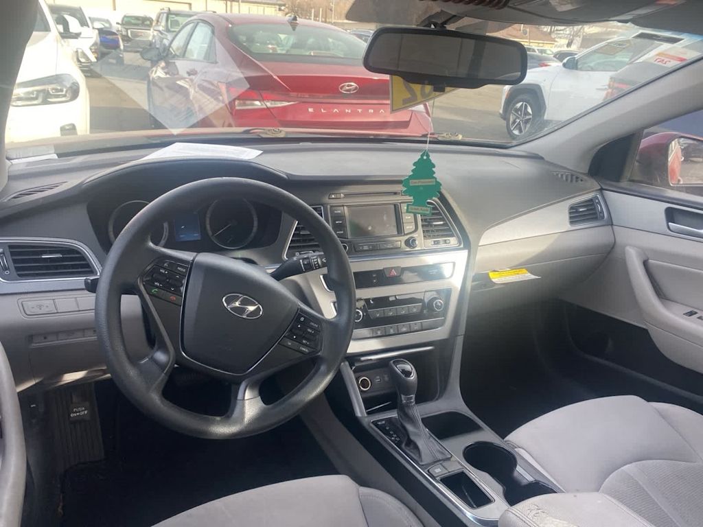 Thumbnail: 2015 Hyundai Sonata - 2
