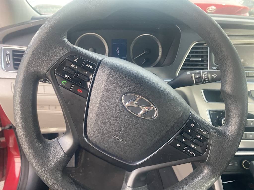 Thumbnail: 2015 Hyundai Sonata - 11