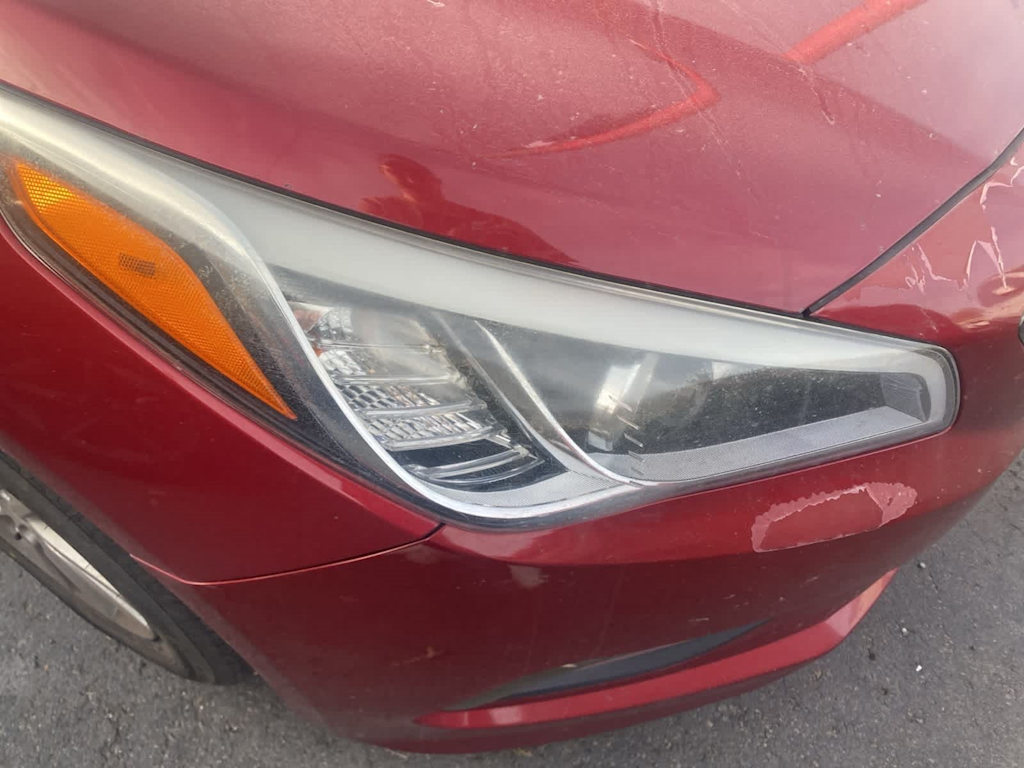 Thumbnail: 2015 Hyundai Sonata - 16