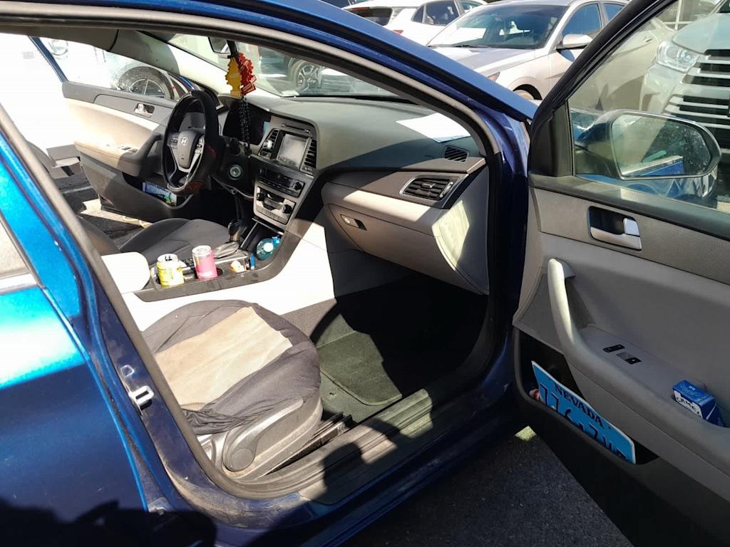 Thumbnail: 2016 Hyundai Sonata - 2