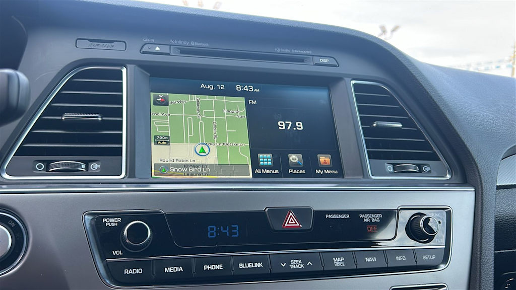 Thumbnail: 2015 Hyundai Sonata - 10