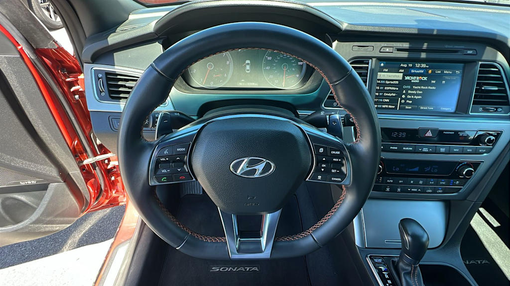 Thumbnail: 2015 Hyundai Sonata - 9