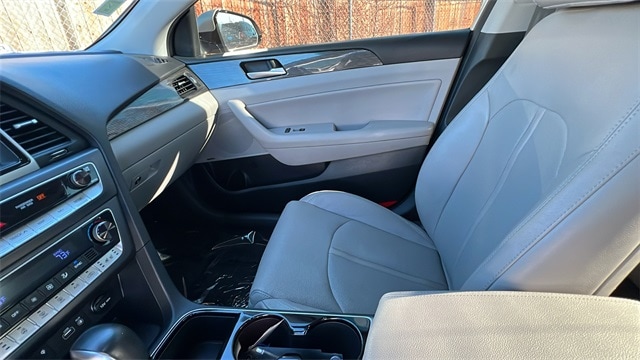 2019 Hyundai Sonata Limited 27