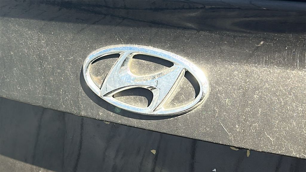 Thumbnail: 2016 Hyundai Sonata - 13