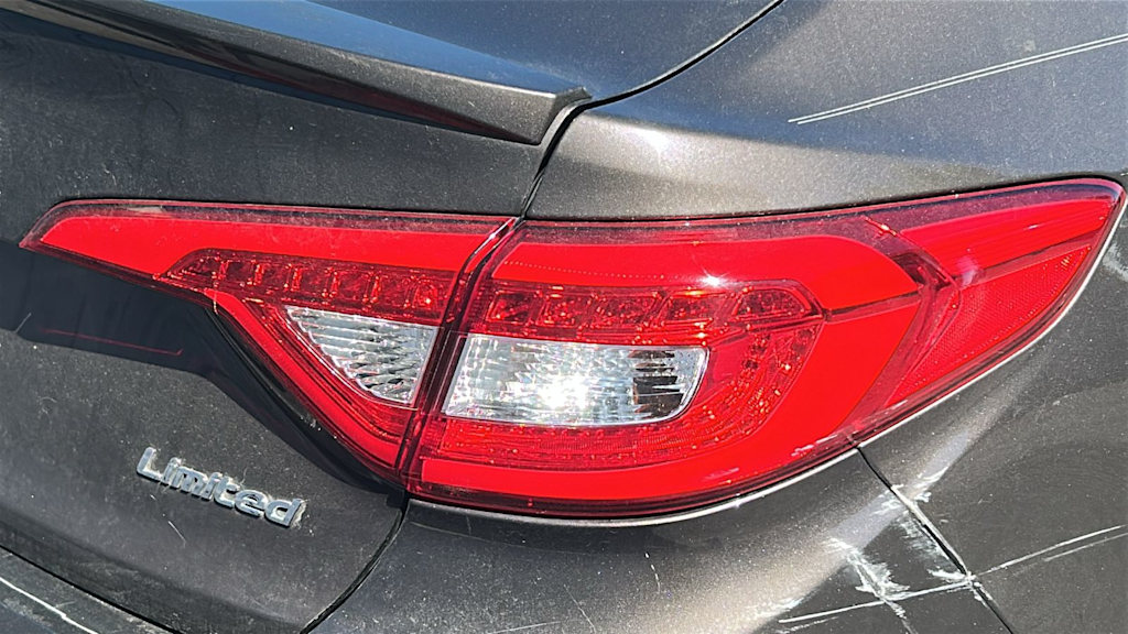 Thumbnail: 2016 Hyundai Sonata - 11