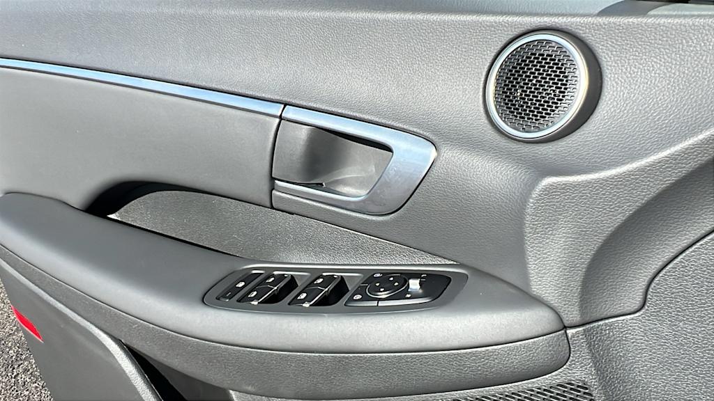 Thumbnail: 2021 Hyundai Sonata - 28