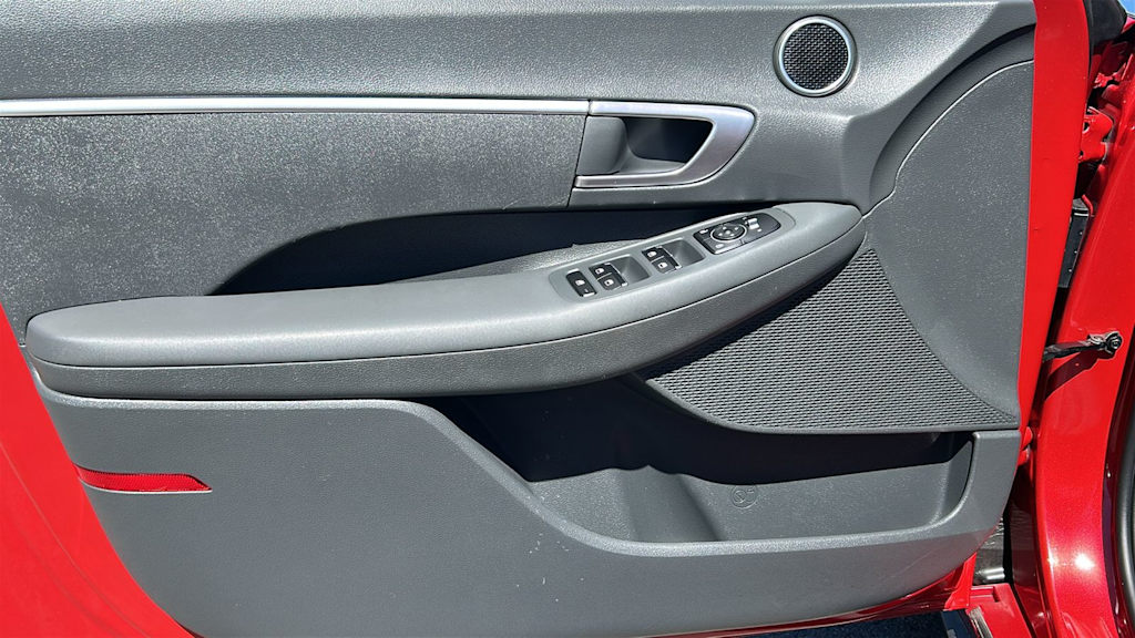 Thumbnail: 2021 Hyundai Sonata - 28