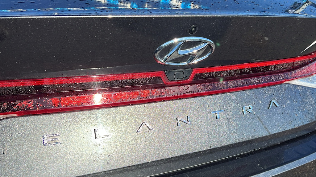 Thumbnail: 2022 Hyundai Elantra - 29