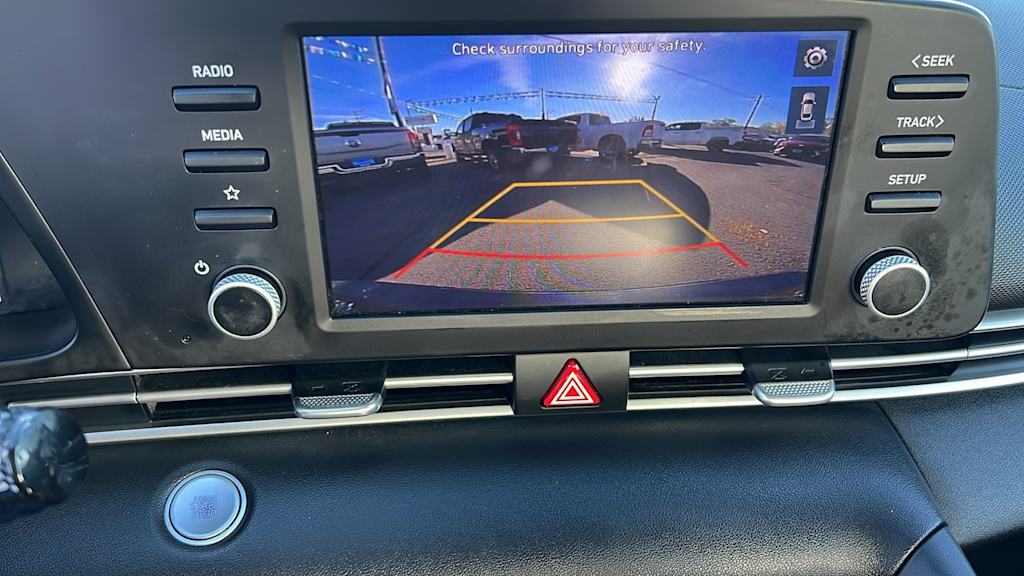 Thumbnail: 2022 Hyundai Elantra - 24