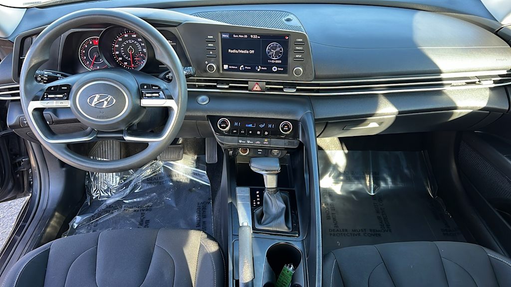 Thumbnail: 2022 Hyundai Elantra - 12