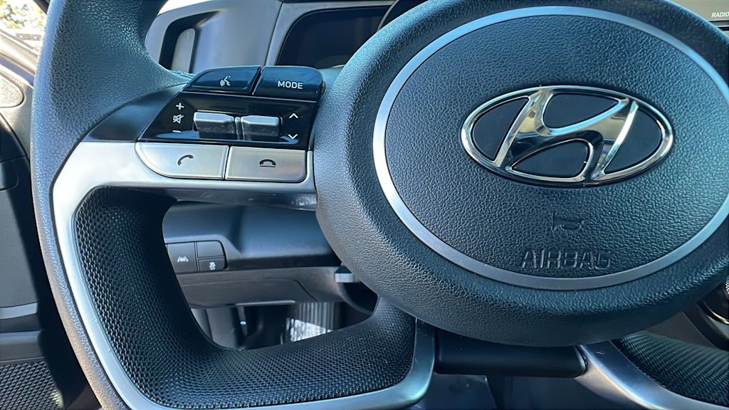 Thumbnail: 2022 Hyundai Elantra - 26