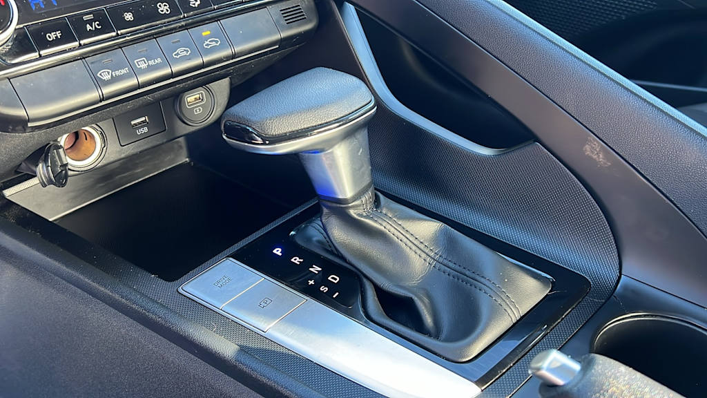 Thumbnail: 2022 Hyundai Elantra - 14