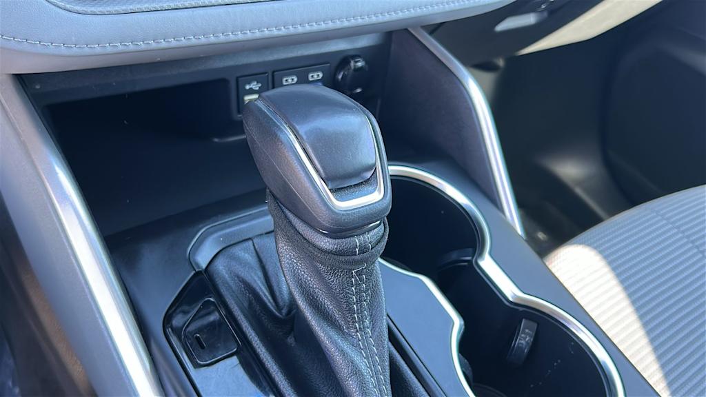 Thumbnail: 2022 Toyota Highlander - 15